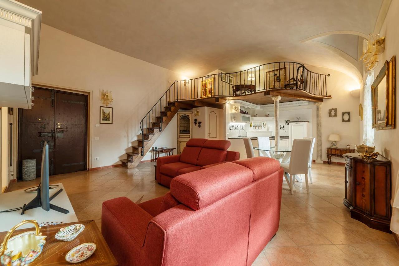 Palazzo Altieri Elegant Apartment Rom Exterior foto